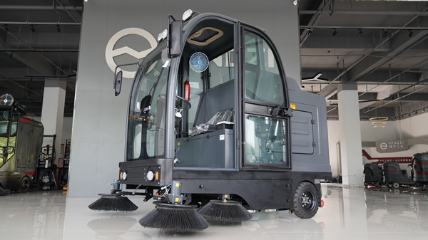  工業(yè)車(chē)間的掃地機(jī)好不好用呢？